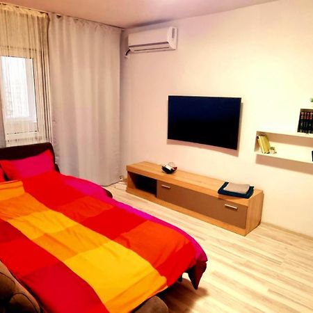 Ptm One Appartement Boekarest Buitenkant foto